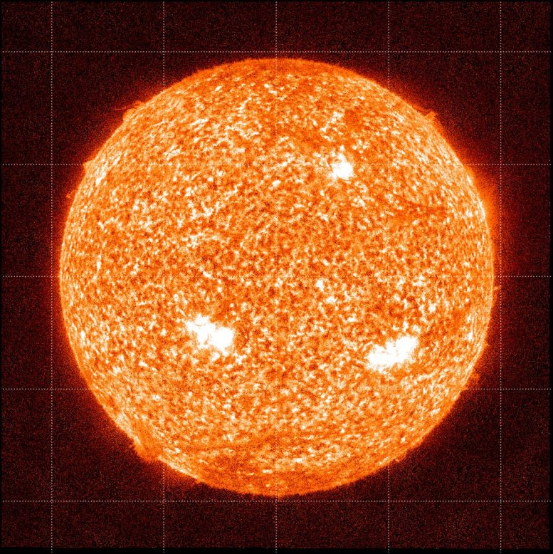 Słońce w długości fali 304 anstremów (obraz skorygowany).