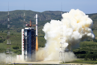 Start chińskiej rakiety nośnej z satelitą BRITE na pokładzie. Źródło: China Great Wall Industry Corporation